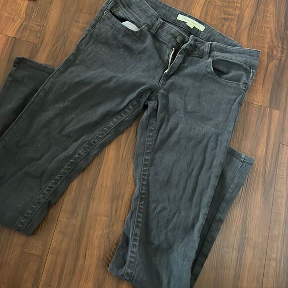 Forever 21 Dark Jeans Straight Leg - Never Worn - NWOT - Size 27 Jeans - Picture 1 of 6